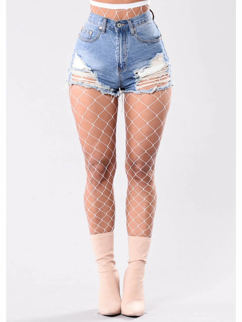 Leg Avenue Christmas Festival Favourite Diamond Fishnet Tights In White 1 Leg Avenue Christmas Festival Favourite Diamond Fishnet Tights In White